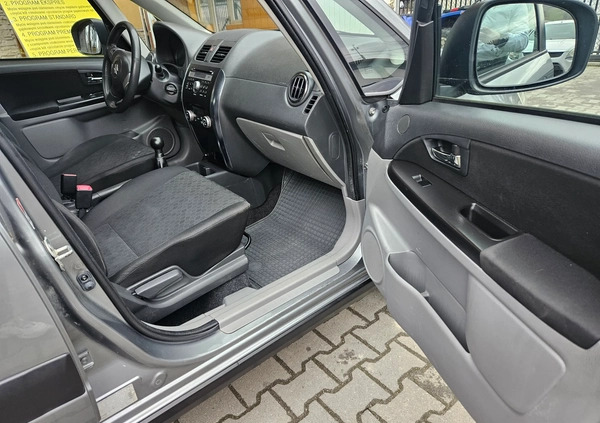 Suzuki SX4 cena 26900 przebieg: 220000, rok produkcji 2012 z Oława małe 56